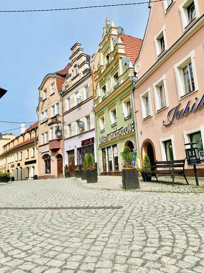 Apartament W Centrum Miasta Z Darmowym Parkingiem Dla Dwojga -Apartamenty Pod Zlotym Lwem Kłodzko Eksteriør billede