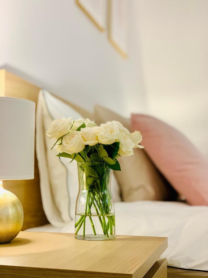 Apartament W Centrum Miasta Z Darmowym Parkingiem Dla Dwojga -Apartamenty Pod Zlotym Lwem Kłodzko Eksteriør billede