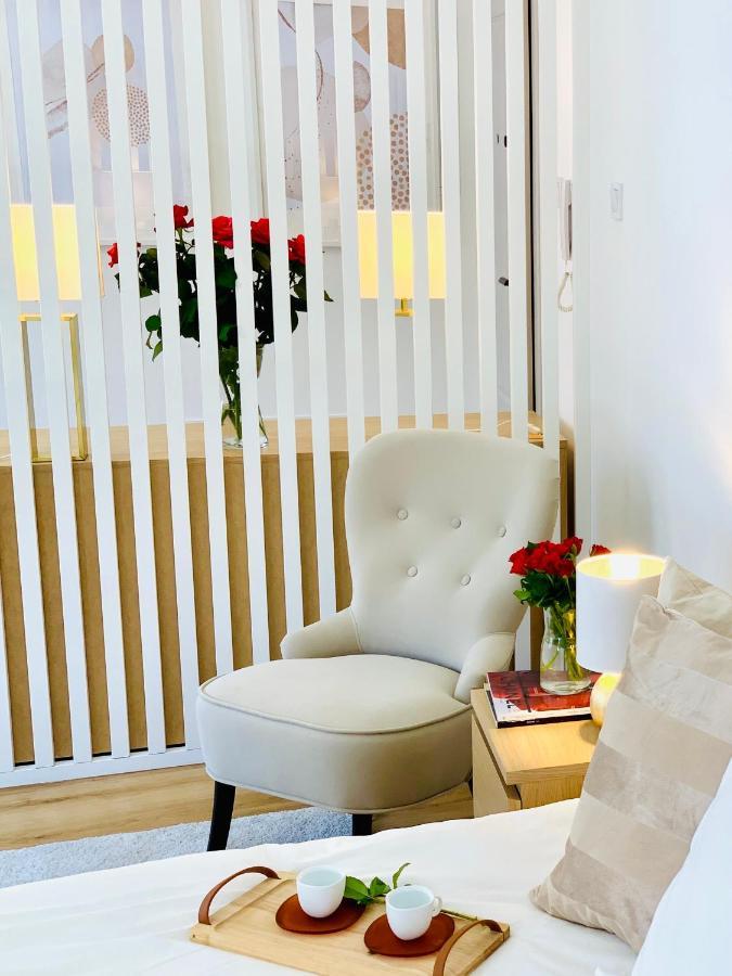 Apartament W Centrum Miasta Z Darmowym Parkingiem Dla Dwojga -Apartamenty Pod Zlotym Lwem Kłodzko Eksteriør billede