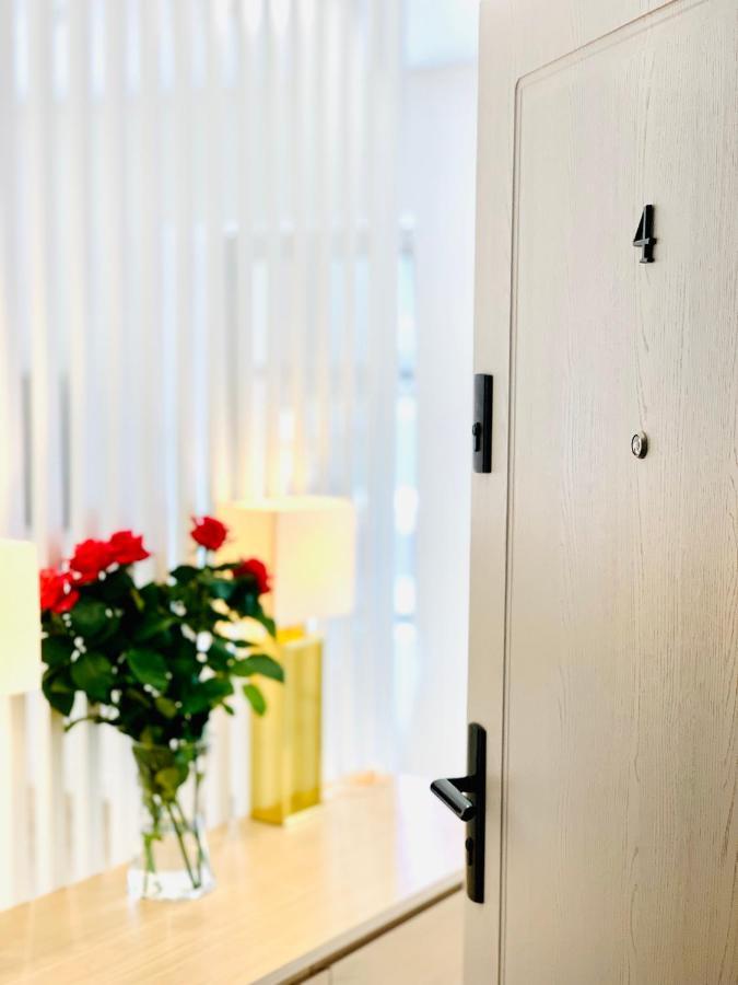 Apartament W Centrum Miasta Z Darmowym Parkingiem Dla Dwojga -Apartamenty Pod Zlotym Lwem Kłodzko Eksteriør billede